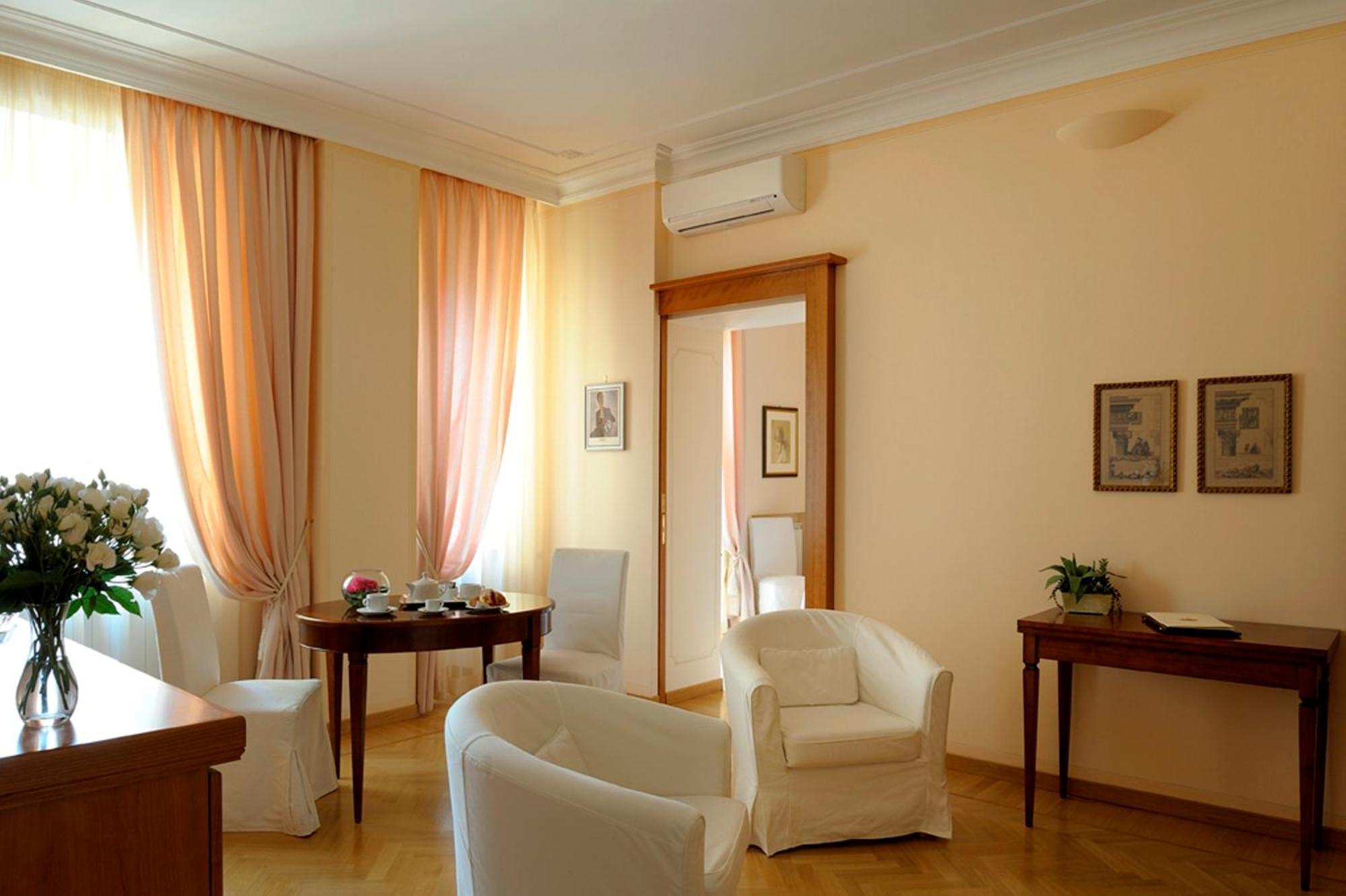 Dea Suite Roma ภายนอก รูปภาพ