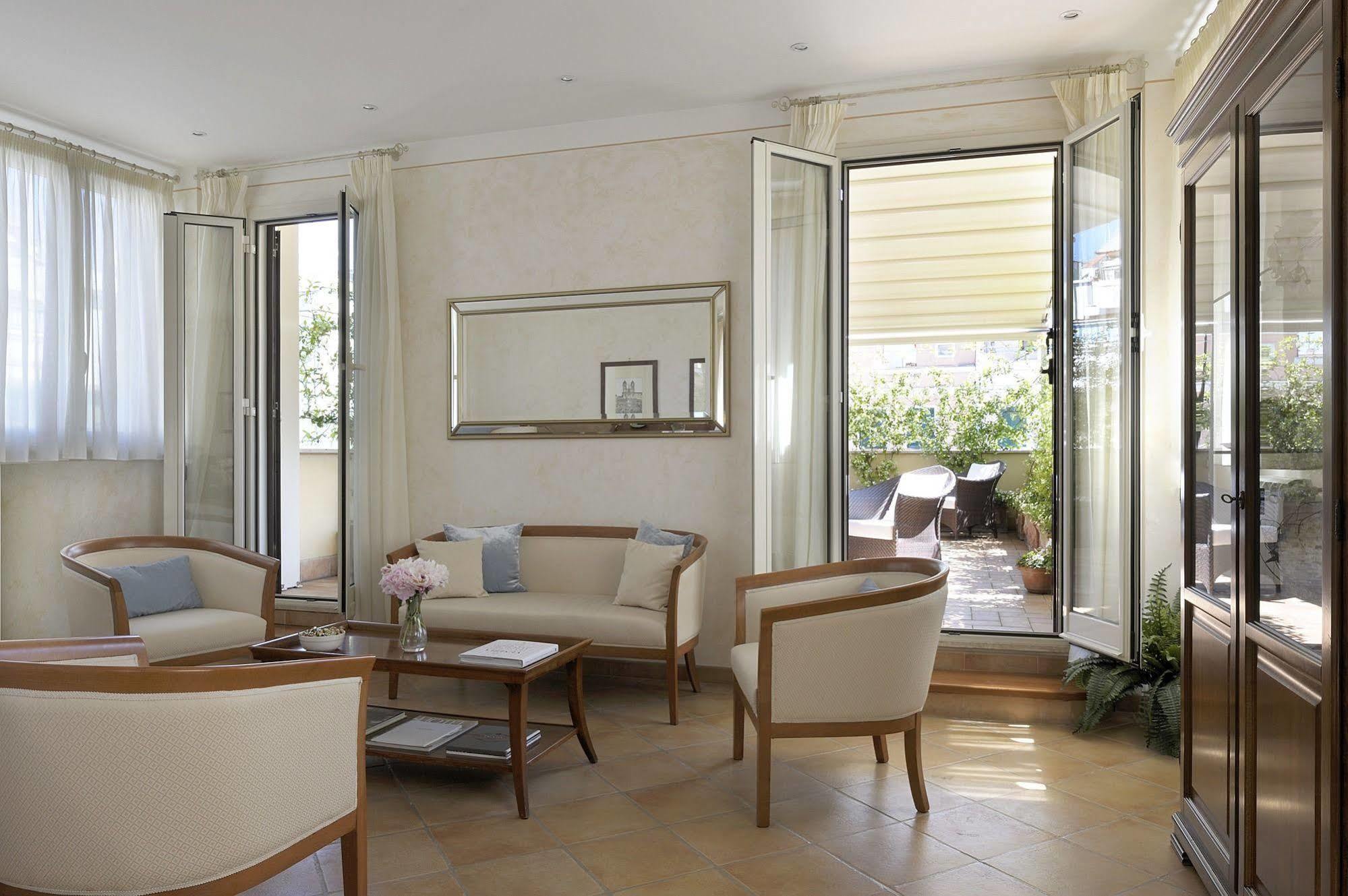 Dea Suite Roma ภายนอก รูปภาพ